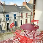 Daire Balcon Prive & Deco Elegante