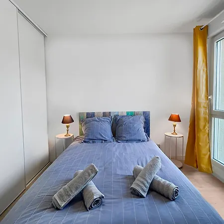 Daire Balcon Prive & Deco Elegante *